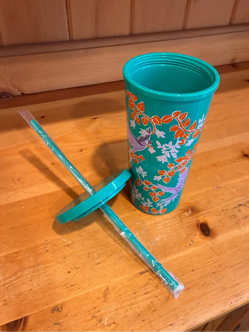 kate spade Bird Party Tumbler  with Floral  and Lavender Bird Design NWOT